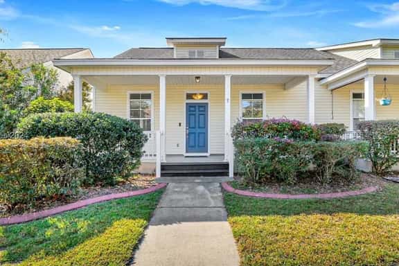 Cozy Escape|Downtown Bluffton|Dog Friendly|Beaches - Image 1